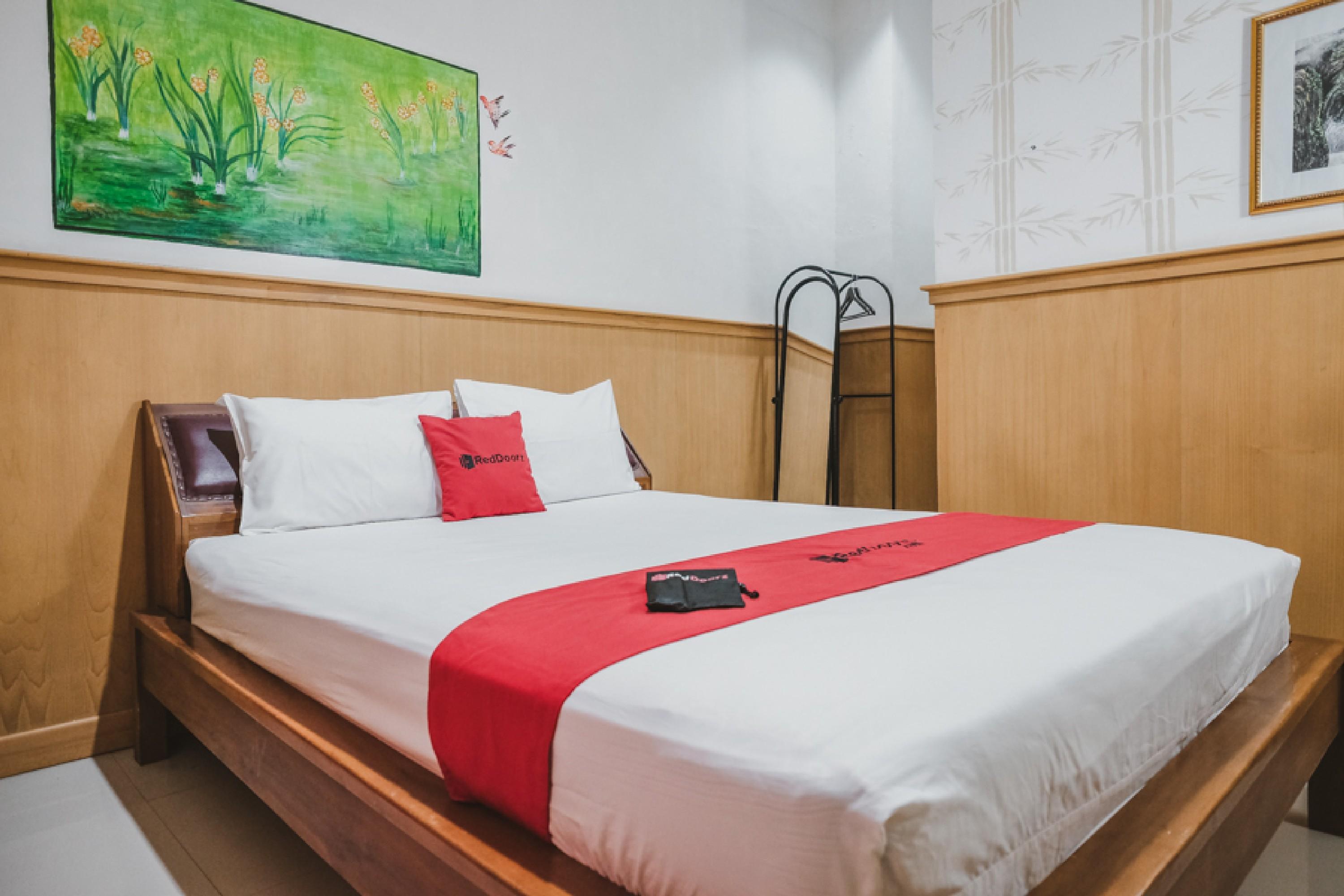 RedDoorz near Kartini Mall Lampung Bandar Lampung Esterno foto